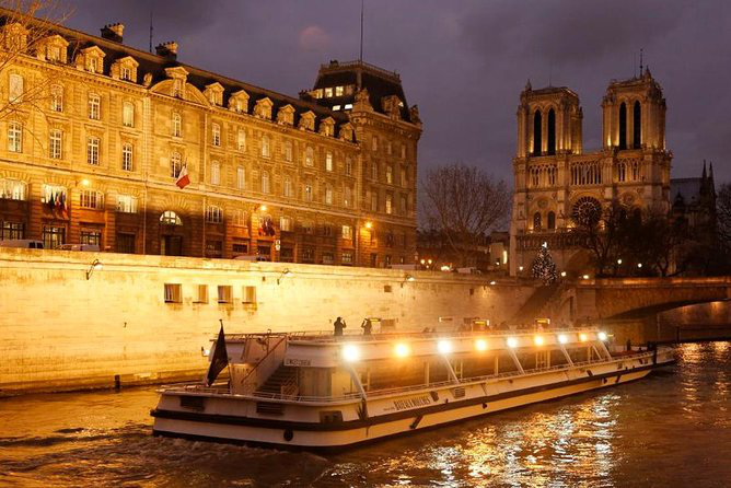 PARIGI: Versailles Louvre Bateaux Mouche Torre Eiffel Pigalle VACANZA DI 6 GIORNI DAL 24 AL 29 APRILE 2026